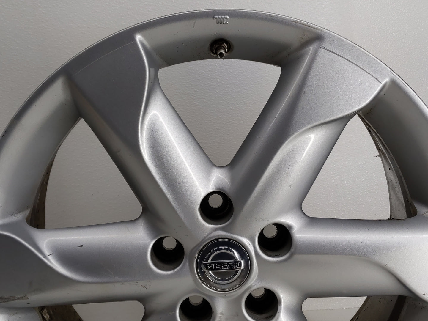 2009-2009 Nissan Murano Oem Wheel Rim - Oemusedautoparts1.com