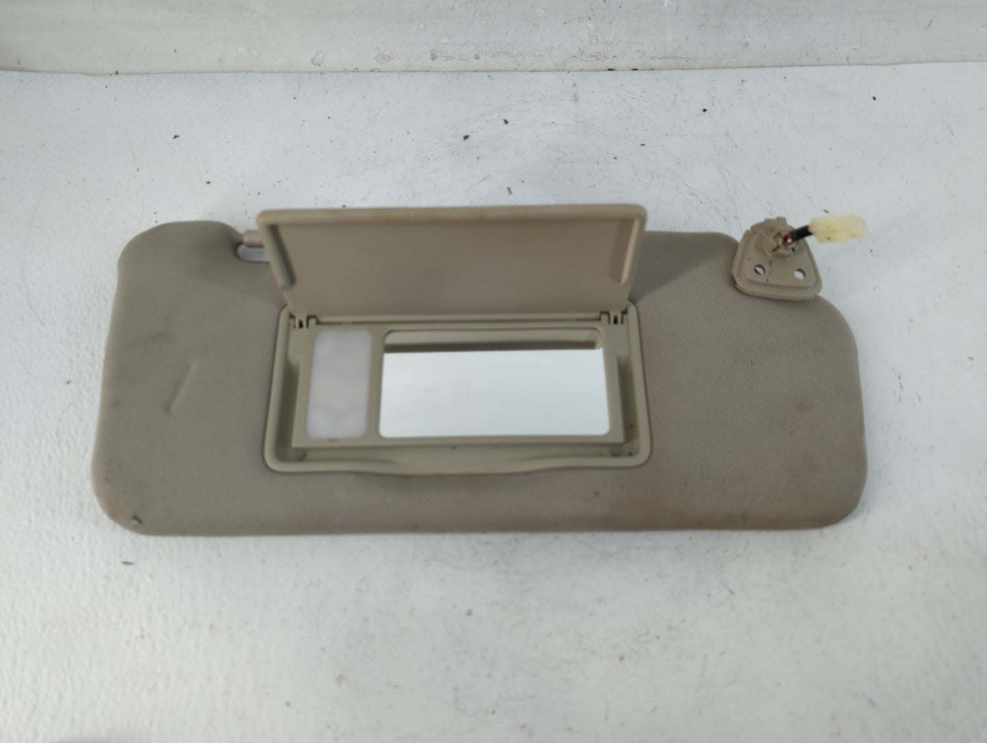 2009-2014 Nissan Murano Sun Visor Shade Replacement Passenger Right Mirror Fits Fits 2009 2010 2011 2012 2013 2014 OEM Used 
