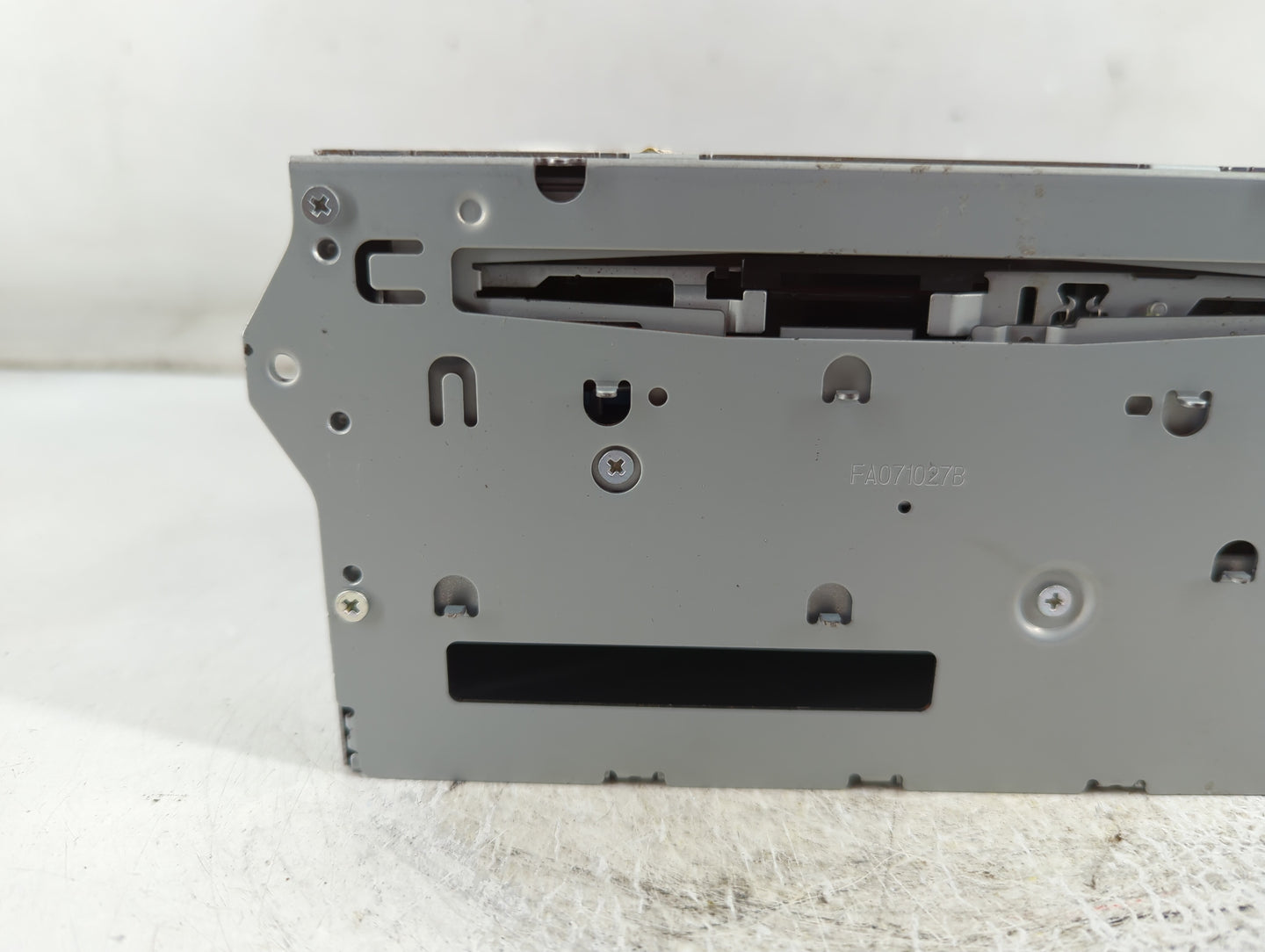 2009-2010 Nissan Murano Radio AM FM Cd Player Receiver Replacement P/N:25915 1AA0A Fits Fits 2009 2010 OEM Used Auto Parts -