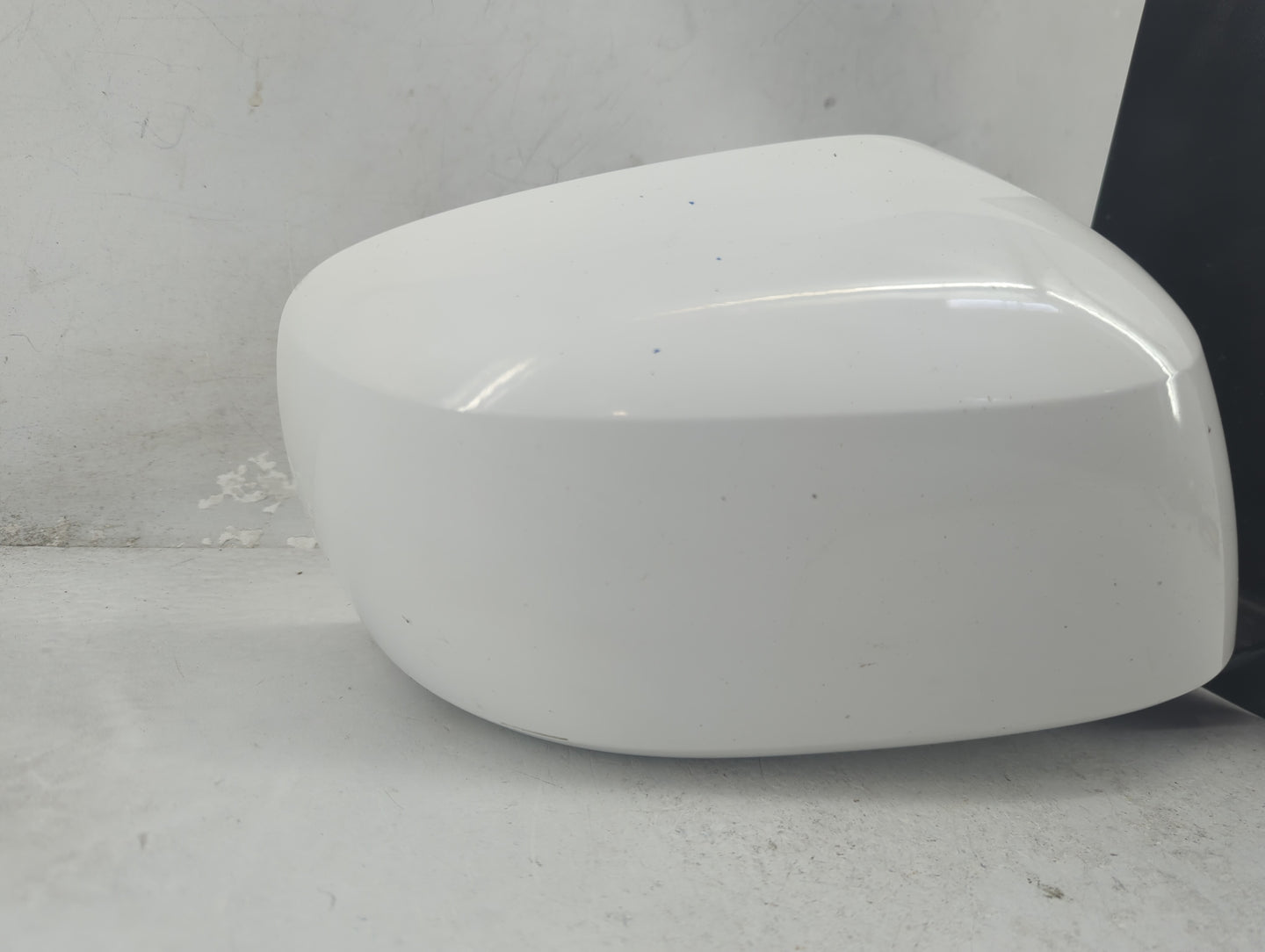 2005-2012 Nissan Pathfinder Passenger Side View Mirror - Right Door Mirror OEM Used - Oemusedautoparts1.com