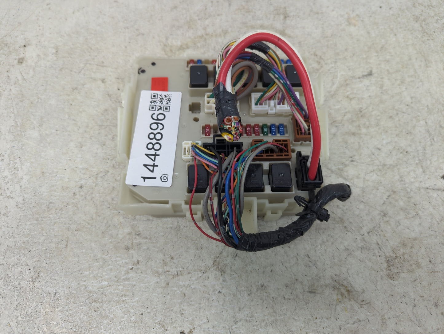 2009 Nissan Pathfinder Fusebox Fuse Box Panel Relay Module P/N:284B79F05 284B7-9F05, 6ZE00C Fits Fits 2008 OEM Used Auto Par