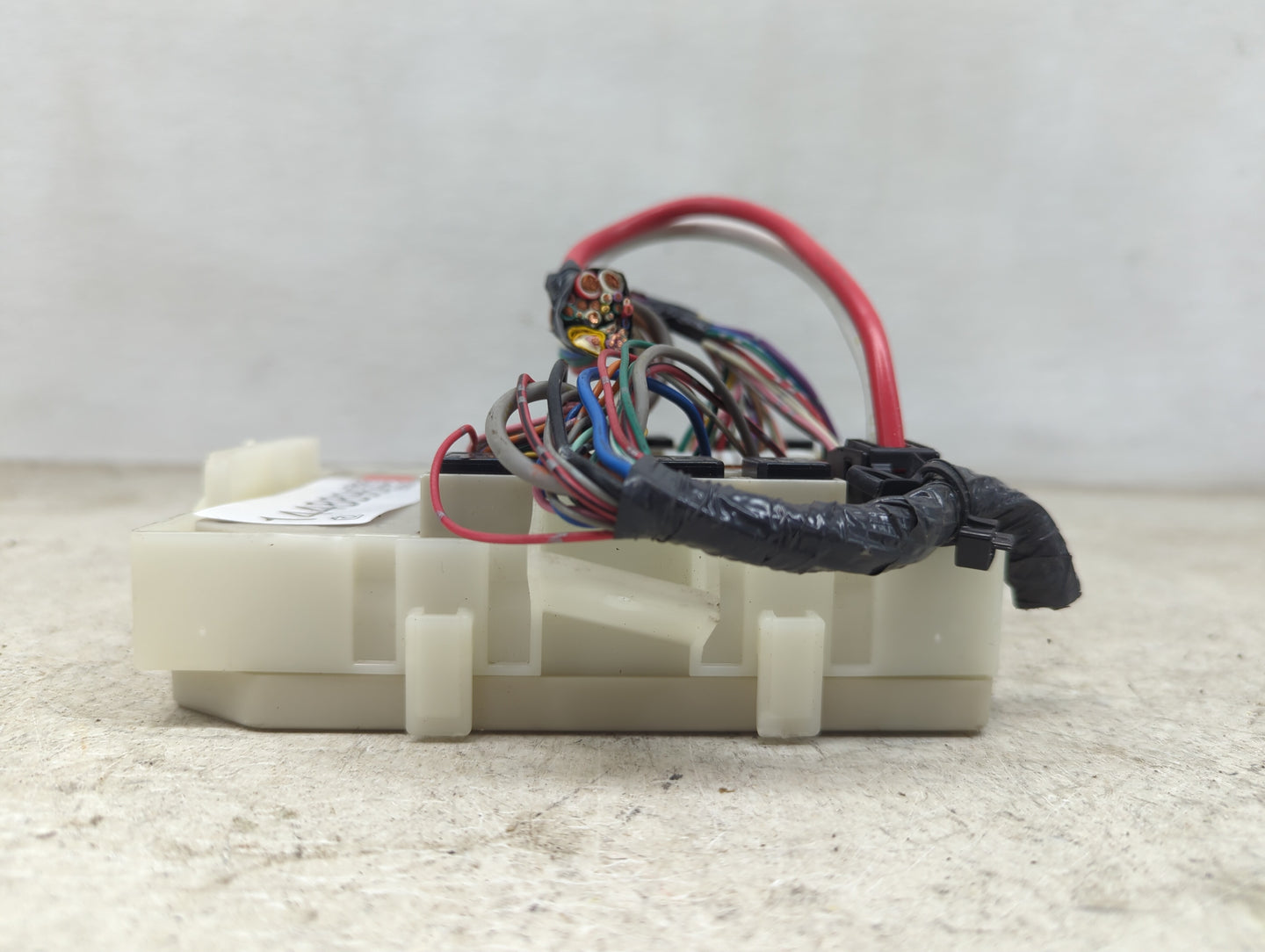 2009 Nissan Pathfinder Fusebox Fuse Box Panel Relay Module P/N:284B79F05 284B7-9F05, 6ZE00C Fits Fits 2008 OEM Used Auto Par