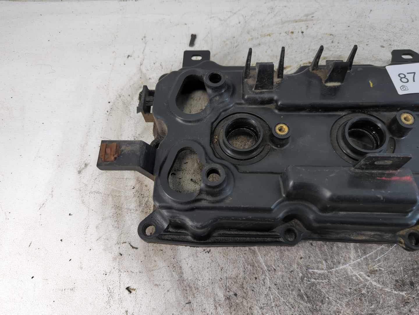 2009 Nissan Pathfinder Driver Left Cylinder Head Valve Cover Fits OEM Used Auto Parts - Oemusedautoparts1.com