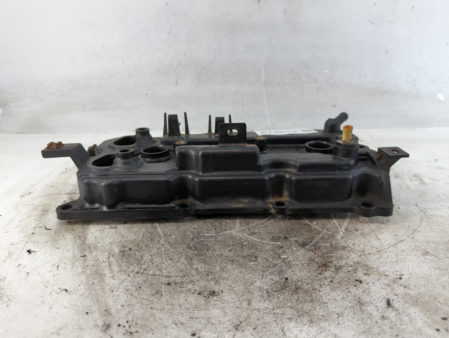 2009 Nissan Pathfinder Driver Left Cylinder Head Valve Cover Fits OEM Used Auto Parts - Oemusedautoparts1.com