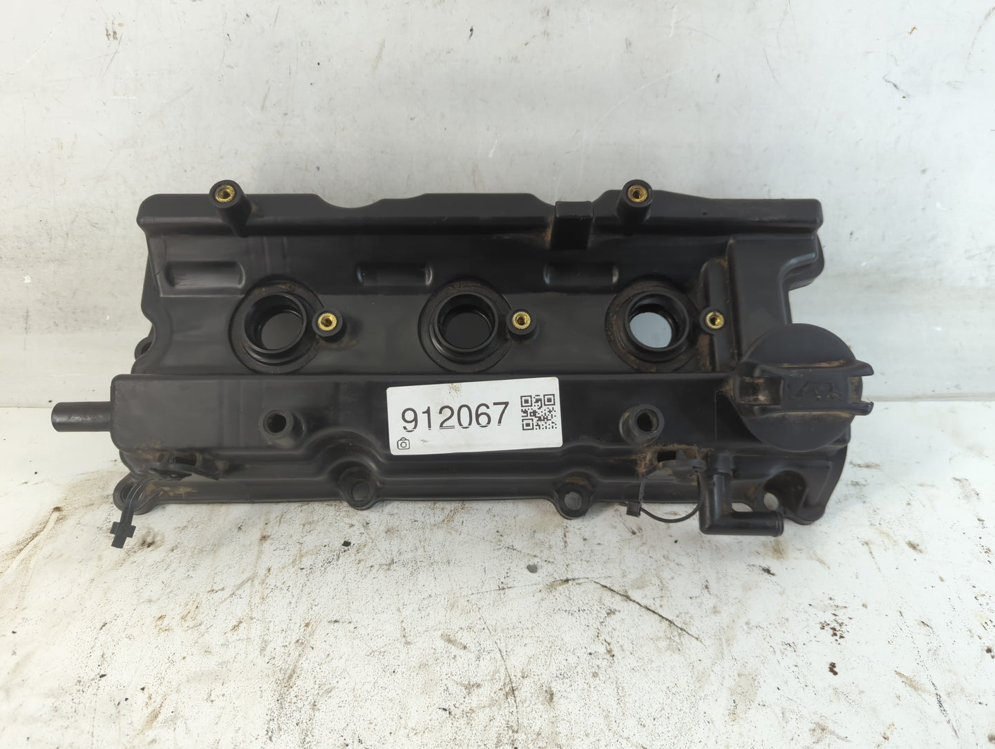 2009 Nissan Quest Driver Left Cylinder Head Valve Cover Fits OEM Used Auto Parts - Oemusedautoparts1.com
