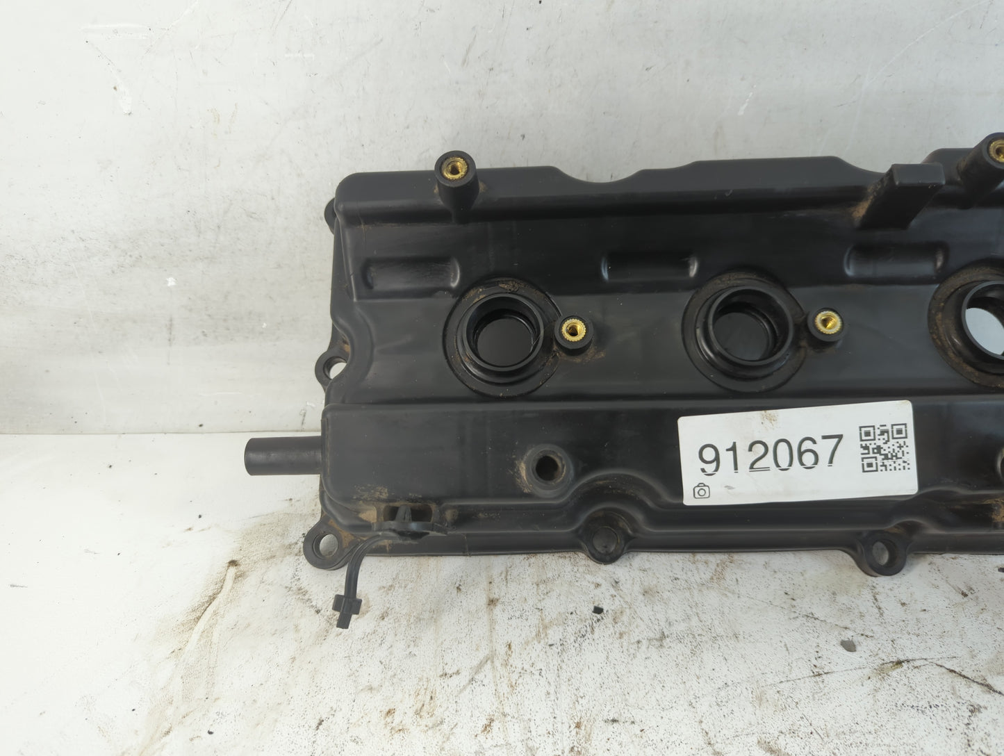 2009 Nissan Quest Driver Left Cylinder Head Valve Cover Fits OEM Used Auto Parts - Oemusedautoparts1.com