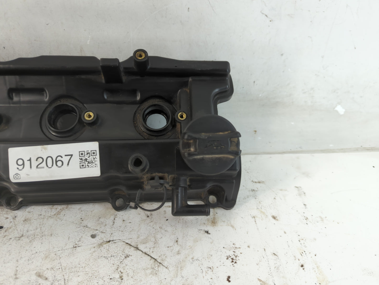 2009 Nissan Quest Driver Left Cylinder Head Valve Cover Fits OEM Used Auto Parts - Oemusedautoparts1.com