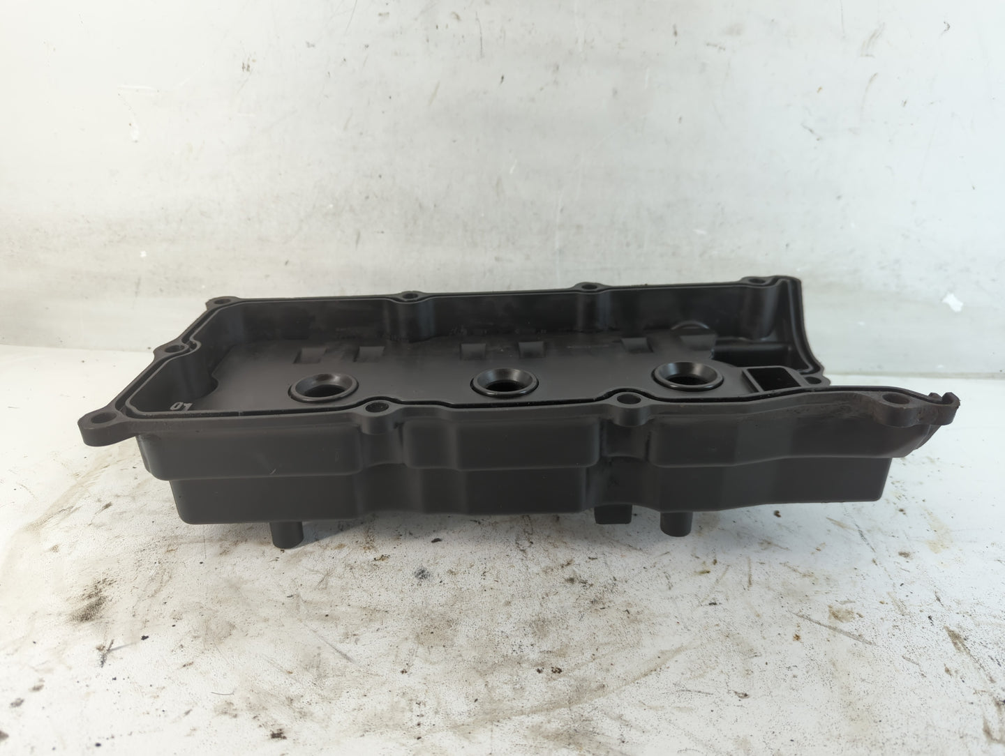 2009 Nissan Quest Driver Left Cylinder Head Valve Cover Fits OEM Used Auto Parts - Oemusedautoparts1.com