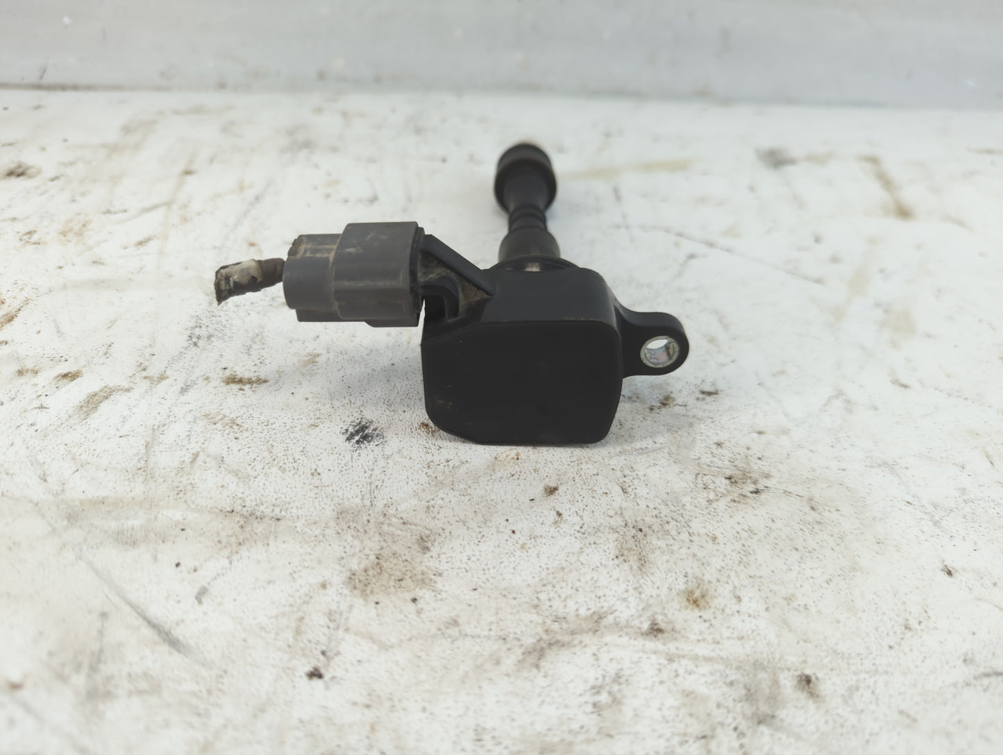 2004-2009 Nissan Quest Ignition Coil Igniter Pack - Oemusedautoparts1.com