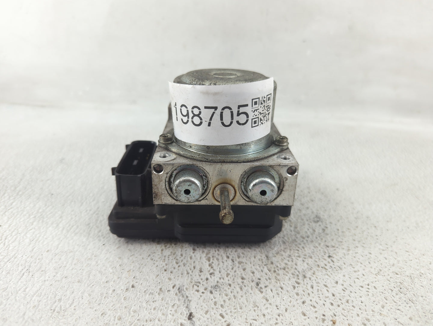 2008-2009 Nissan Rogue ABS Pump Control Module Replacement Fits Fits 2008 2009 OEM Used Auto Parts - Oemusedautoparts1.com