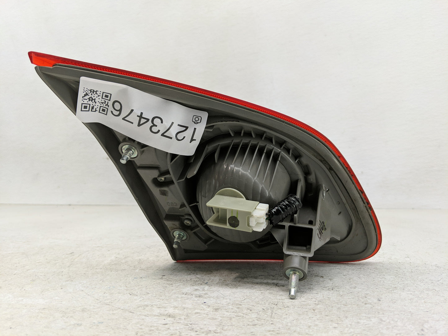 2009-2015 Nissan Rogue Tail Light Assembly Passenger Right OEM Fits Fits 2009 2010 2011 2012 2013 2014 2015 OEM Used Auto Pa