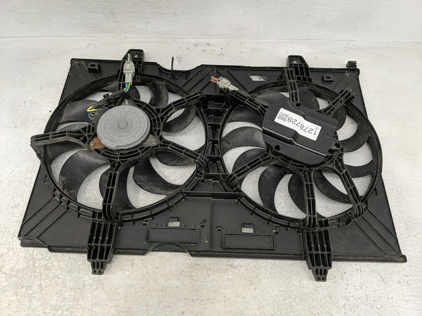 2008-2009 Nissan Rogue Electric Radiator Cooling Fan Motor Assembly Fits Fits 2008 2009 OEM Used Auto Parts - Oemusedautopar