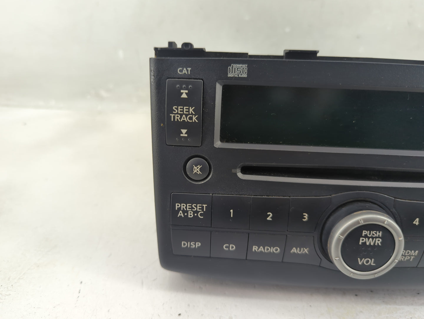 2009 Nissan Rogue Radio AM FM Cd Player Receiver Replacement P/N:28185 JM00A Fits OEM Used Auto Parts - Oemusedautoparts1.co