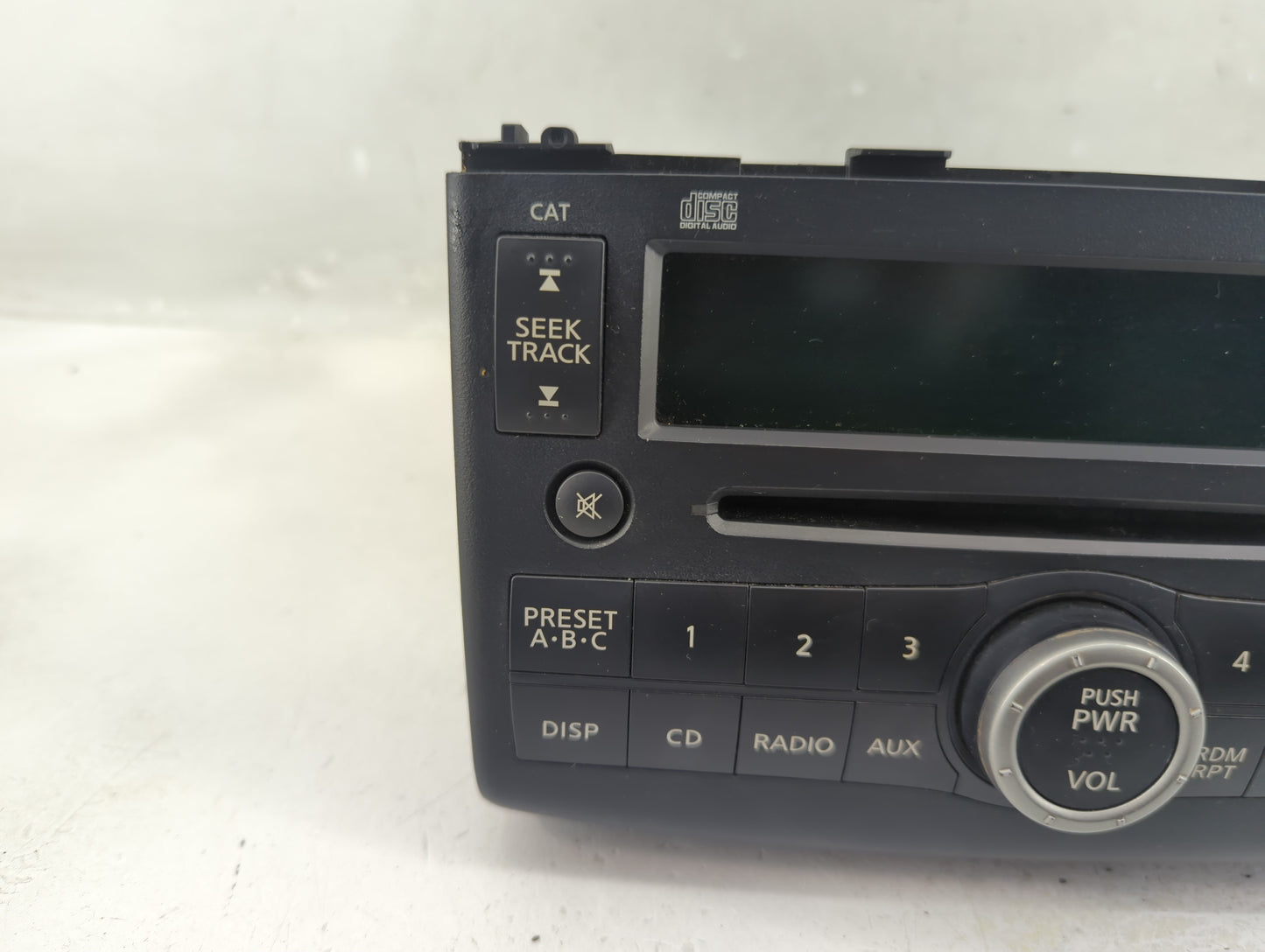 2009 Nissan Rogue Radio AM FM Cd Player Receiver Replacement P/N:28185 JM00A Fits OEM Used Auto Parts - Oemusedautoparts1.co