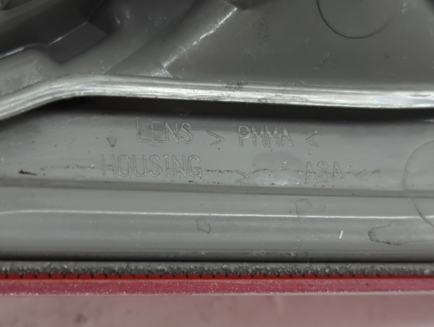 2009-2015 Nissan Rogue Tail Light Assembly Passenger Right OEM Fits Fits 2009 2010 2011 2012 2013 2014 2015 OEM Used Auto Pa