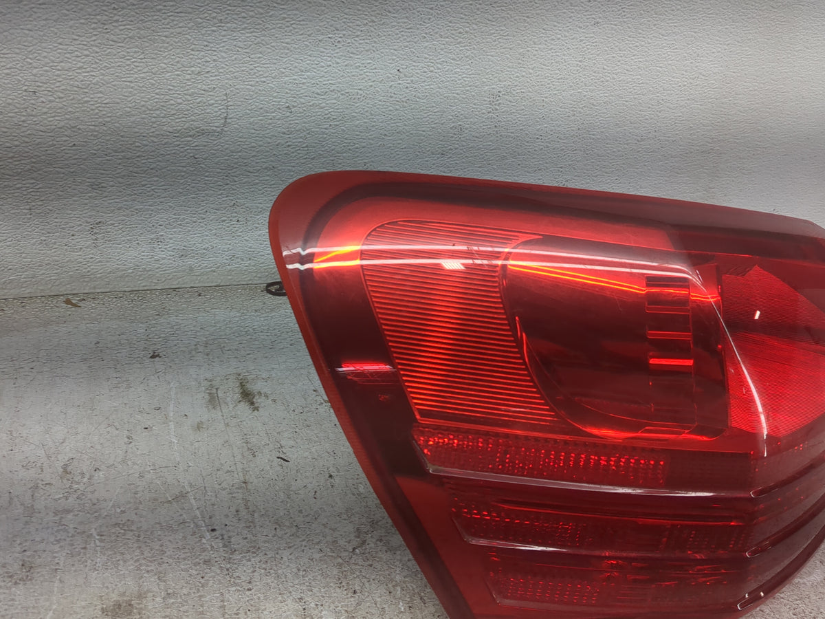 2008-2015 Nissan Rogue Tail Light Assembly Passenger Right OEM Fits Fits 2008 2009 2010 2011 2012 2013 2014 2015 OEM Used Au