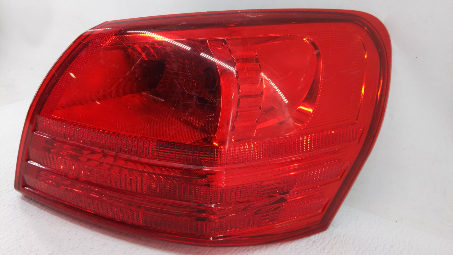 2008-2015 Nissan Rogue Tail Light Assembly Passenger Right OEM Fits Fits 2008 2009 2010 2011 2012 2013 2014 2015 OEM Used Au