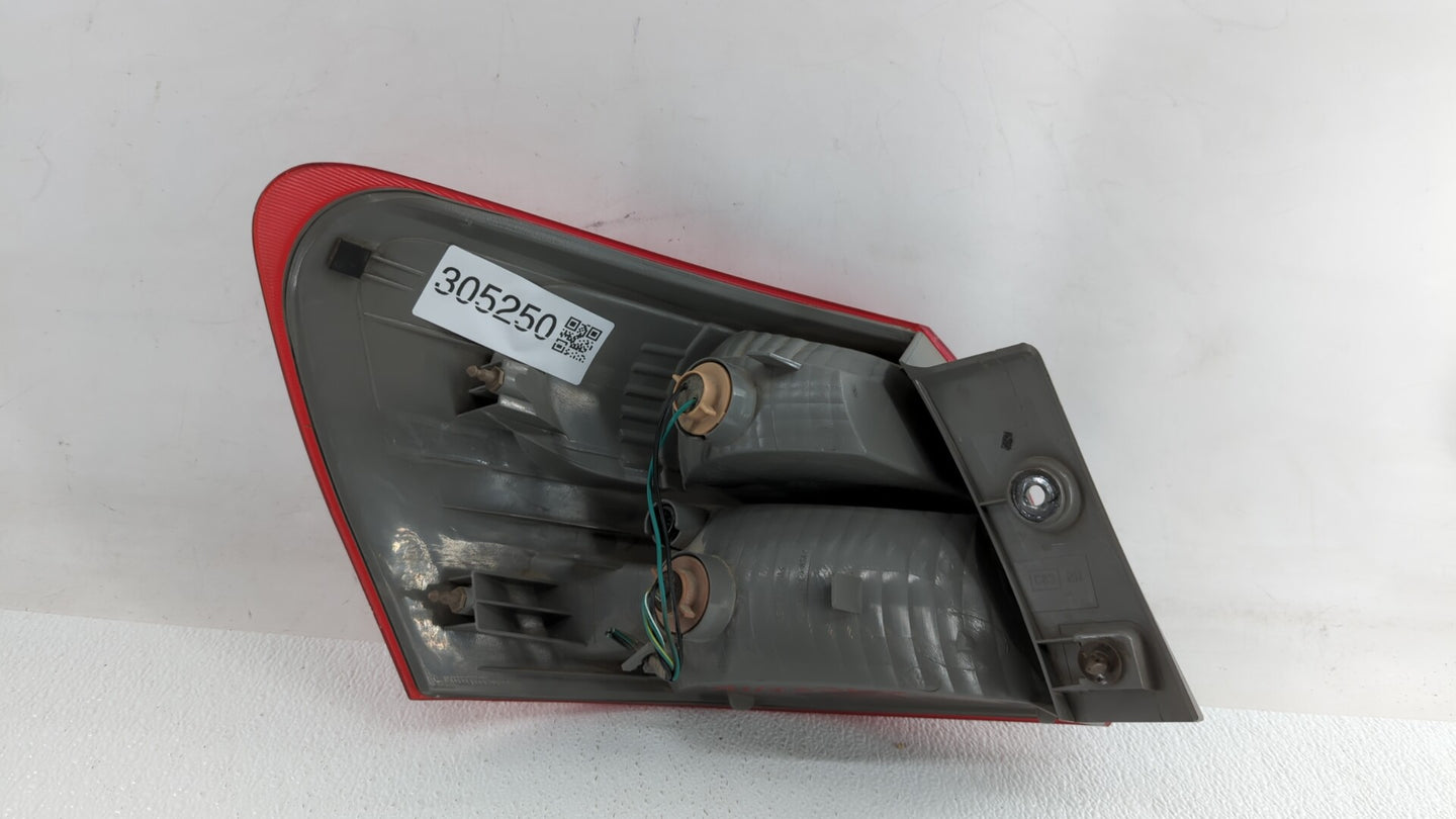 2008-2015 Nissan Rogue Tail Light Assembly Passenger Right OEM Fits Fits 2008 2009 2010 2011 2012 2013 2014 2015 OEM Used Au