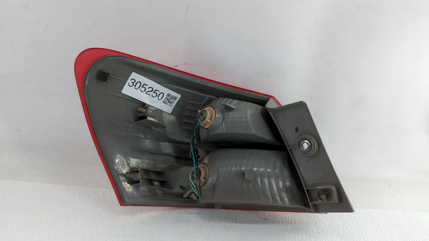 2008-2015 Nissan Rogue Tail Light Assembly Passenger Right OEM Fits Fits 2008 2009 2010 2011 2012 2013 2014 2015 OEM Used Au