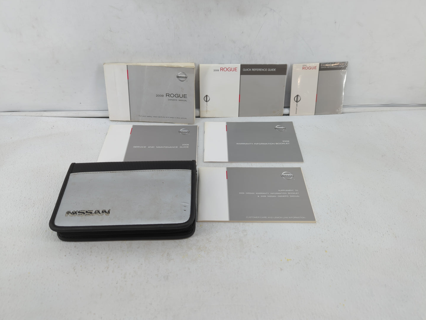 2009 Nissan Rogue Owners Manual Book Guide OEM Used Auto Parts - Oemusedautoparts1.com
