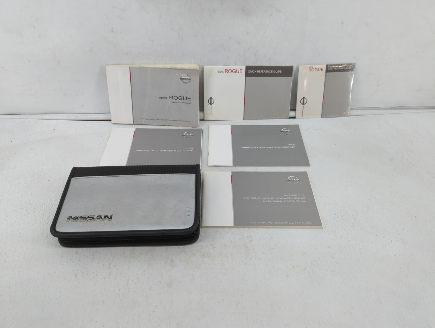 2009 Nissan Rogue Owners Manual Book Guide OEM Used Auto Parts - Oemusedautoparts1.com