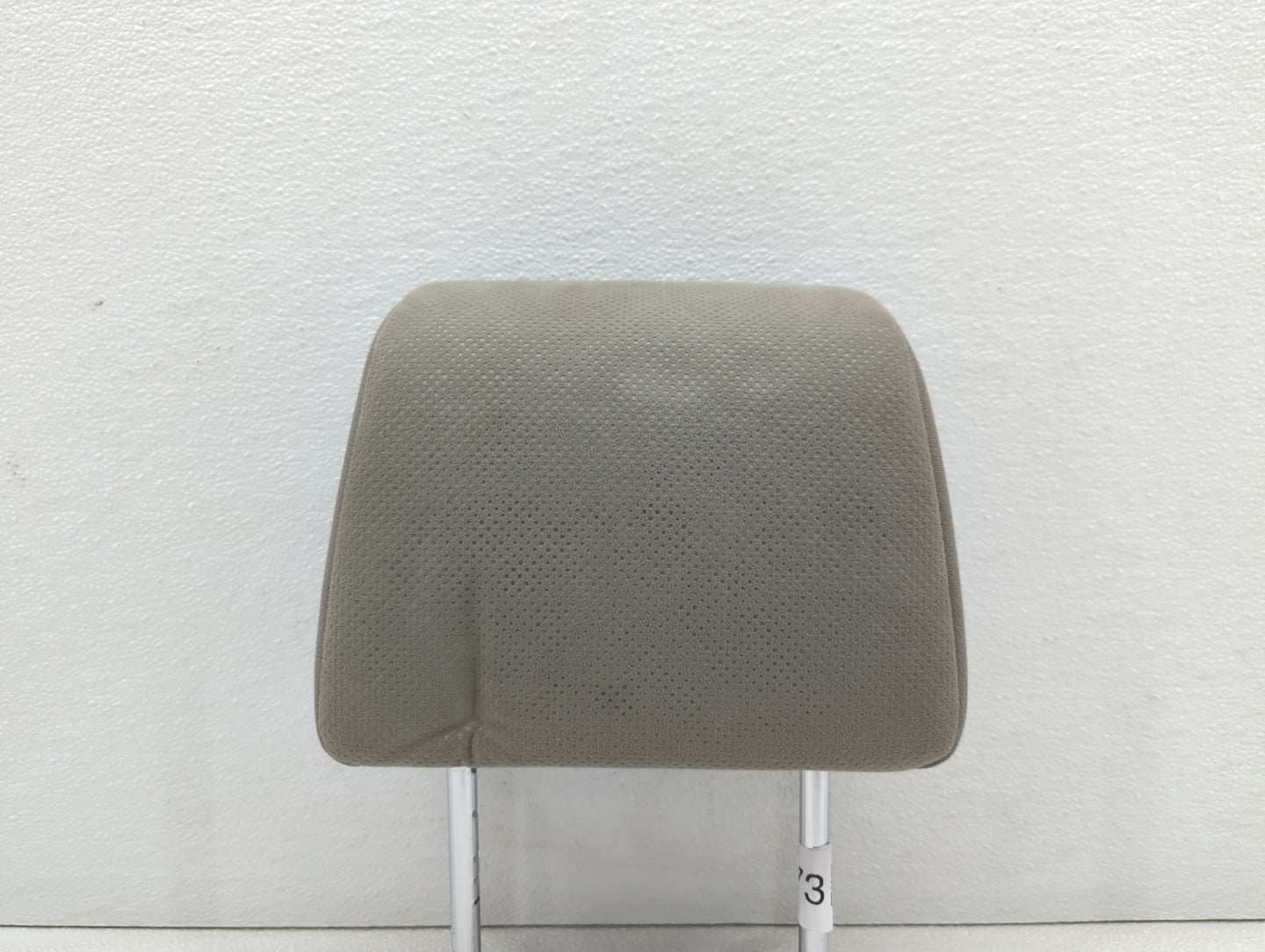 2008-2009 Nissan Rogue Headrest Head Rest Front Driver Passenger Seat - Oemusedautoparts1.com