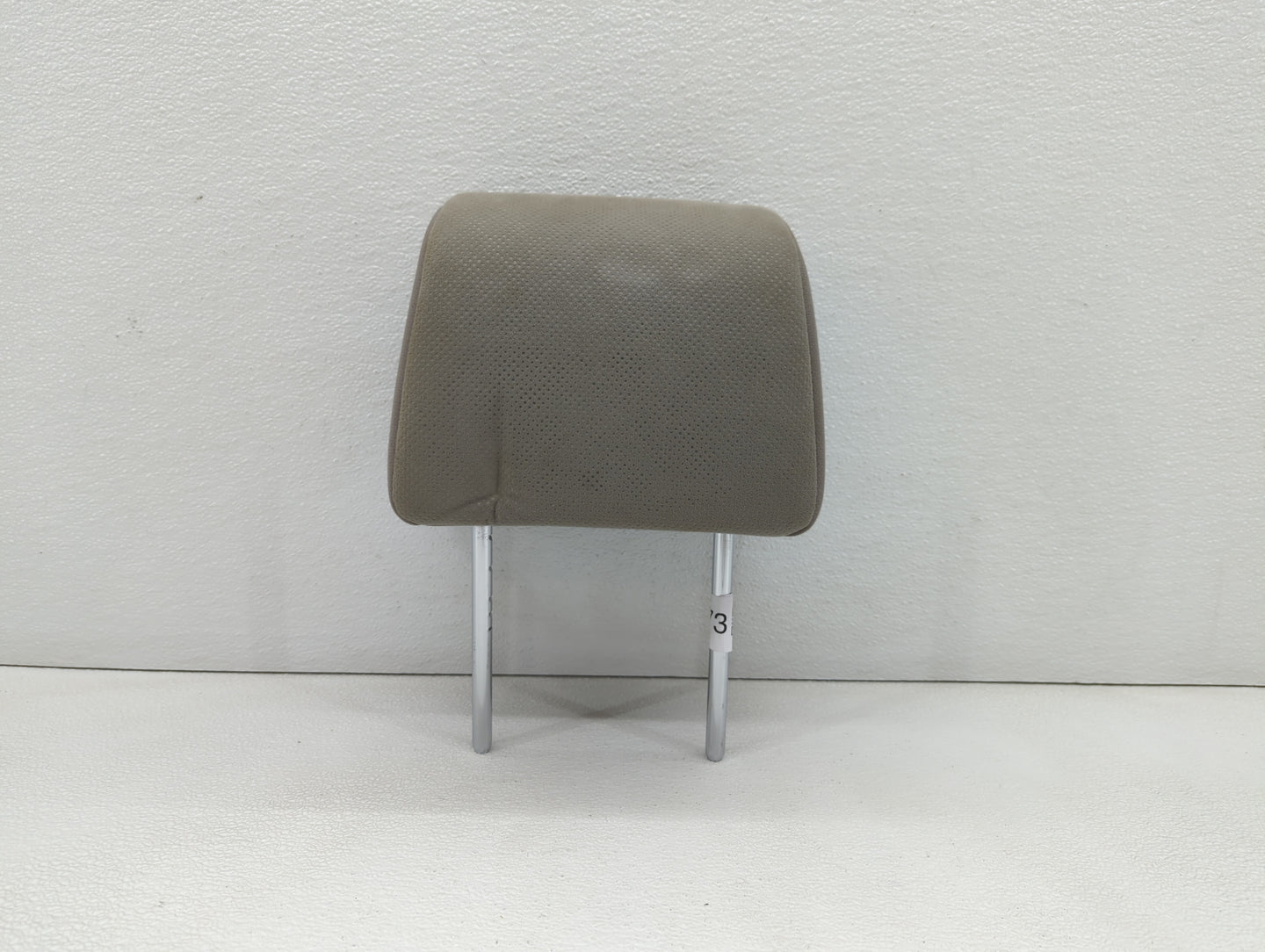 2008-2009 Nissan Rogue Headrest Head Rest Front Driver Passenger Seat - Oemusedautoparts1.com