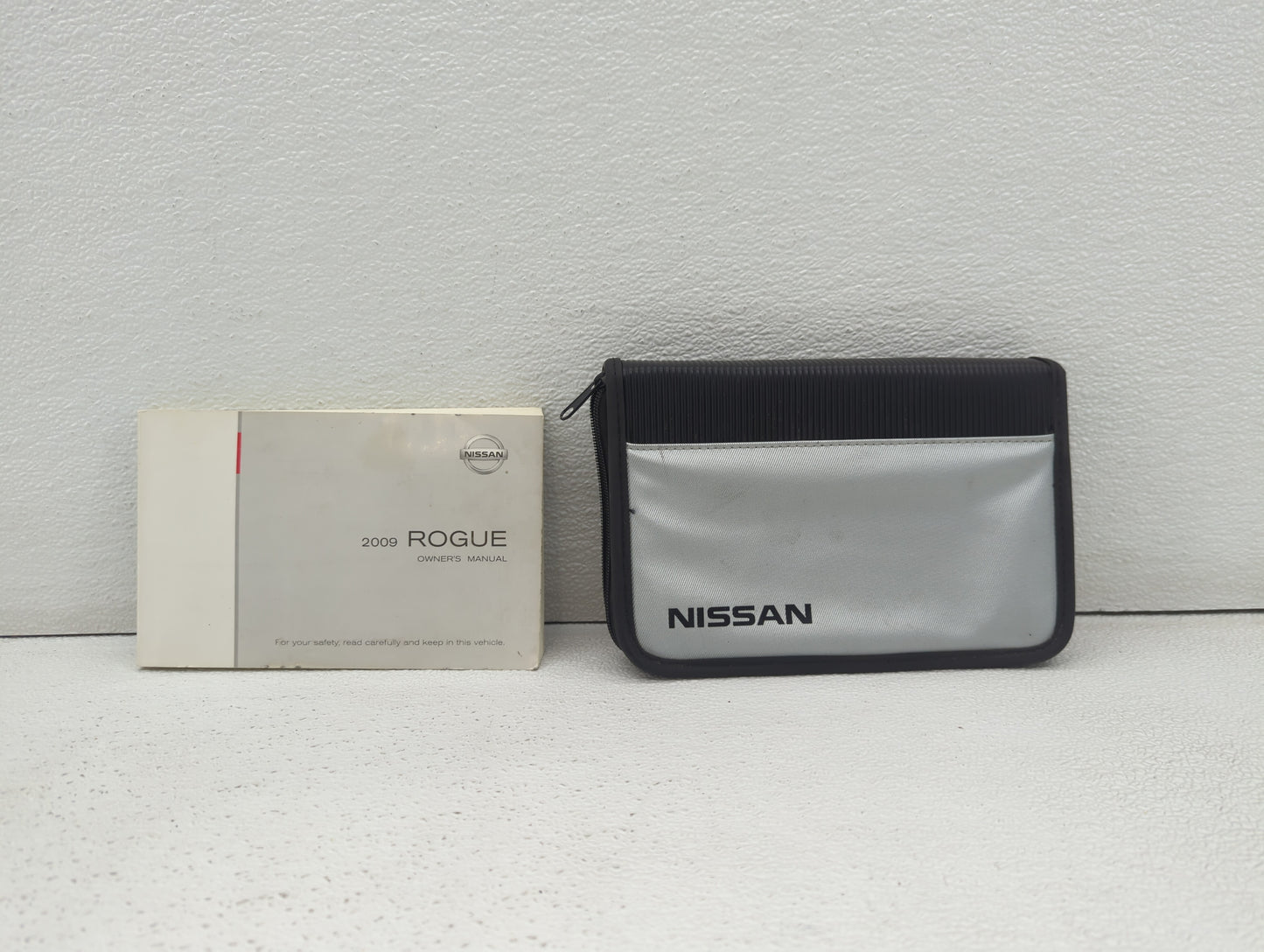 2009 Nissan Rogue Owners Manual Book Guide OEM Used Auto Parts - Oemusedautoparts1.com