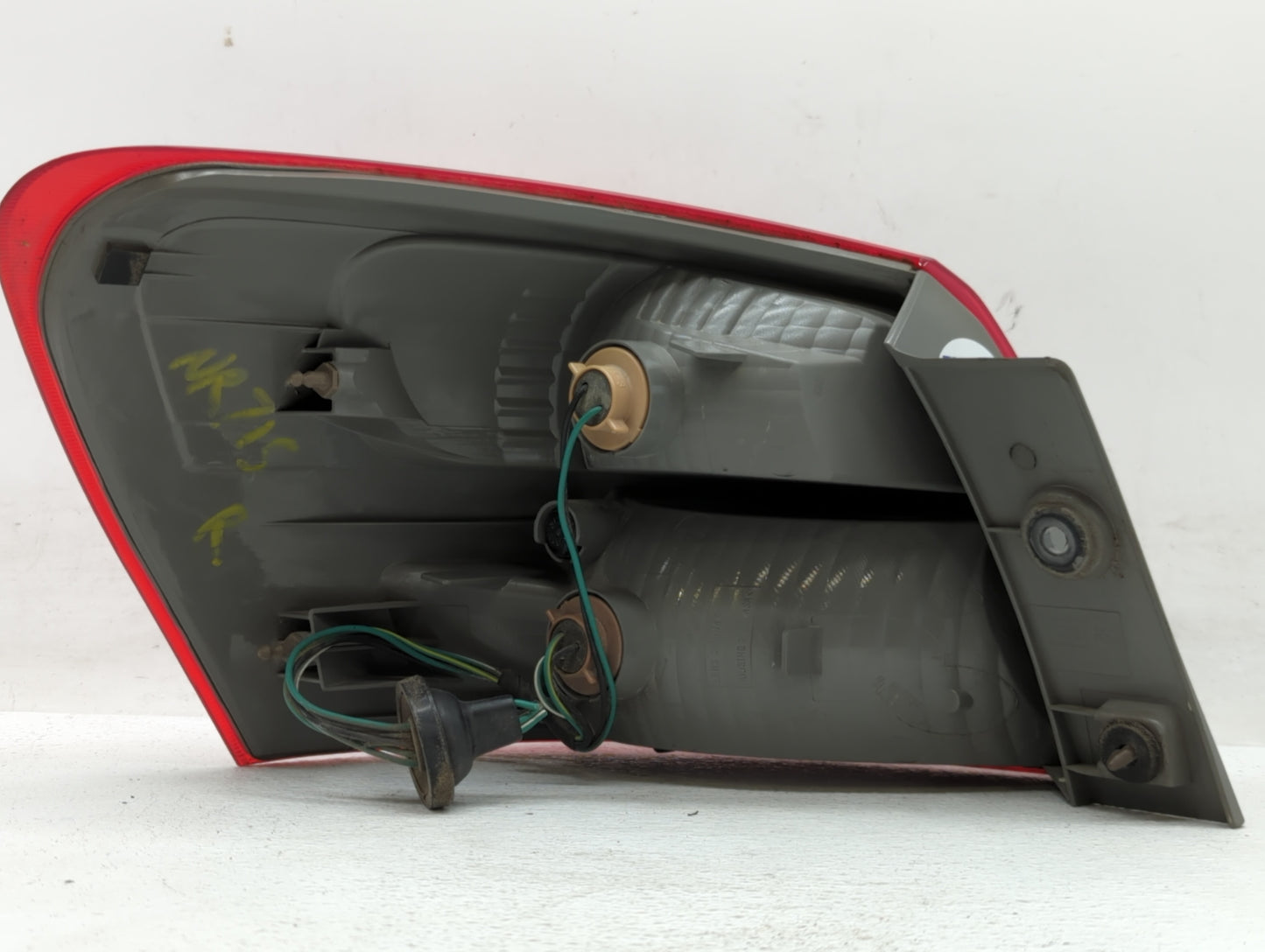 2008-2015 Nissan Rogue Tail Light Assembly Passenger Right OEM Fits Fits 2008 2009 2010 2011 2012 2013 2014 2015 OEM Used Au