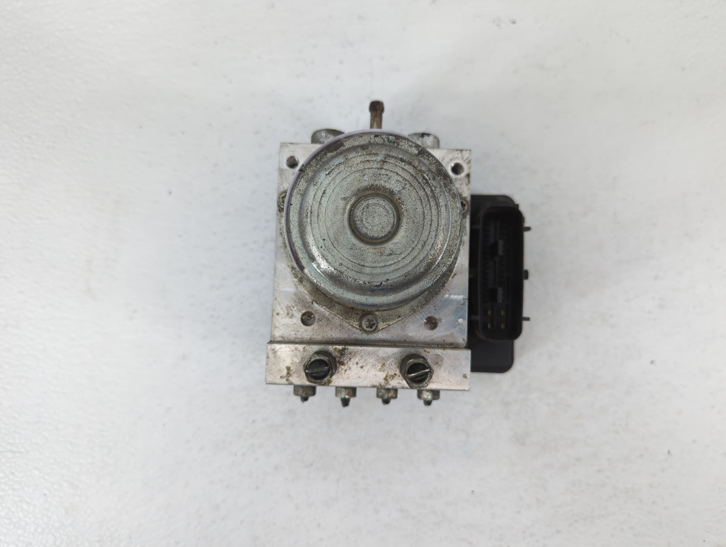 2008-2009 Nissan Rogue ABS Pump Control Module Replacement P/N:86270483 TD8405 Fits Fits 2008 2009 OEM Used Auto Parts - Oem