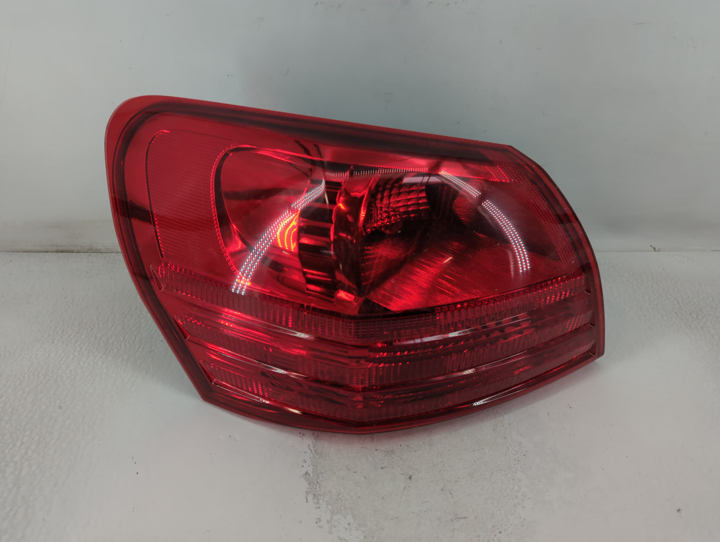 2008-2015 Nissan Rogue Tail Light Assembly Driver Left OEM Fits Fits 2008 2009 2010 2011 2012 2013 2014 2015 OEM Used Auto P