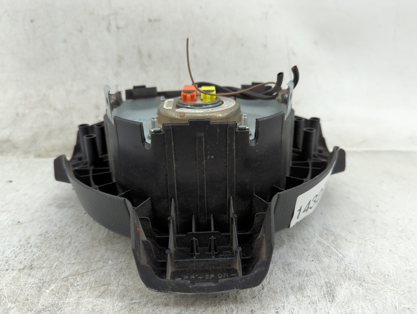 2007-2009 Nissan Sentra Air Bag Driver Left Steering Wheel Mounted - Oemusedautoparts1.com