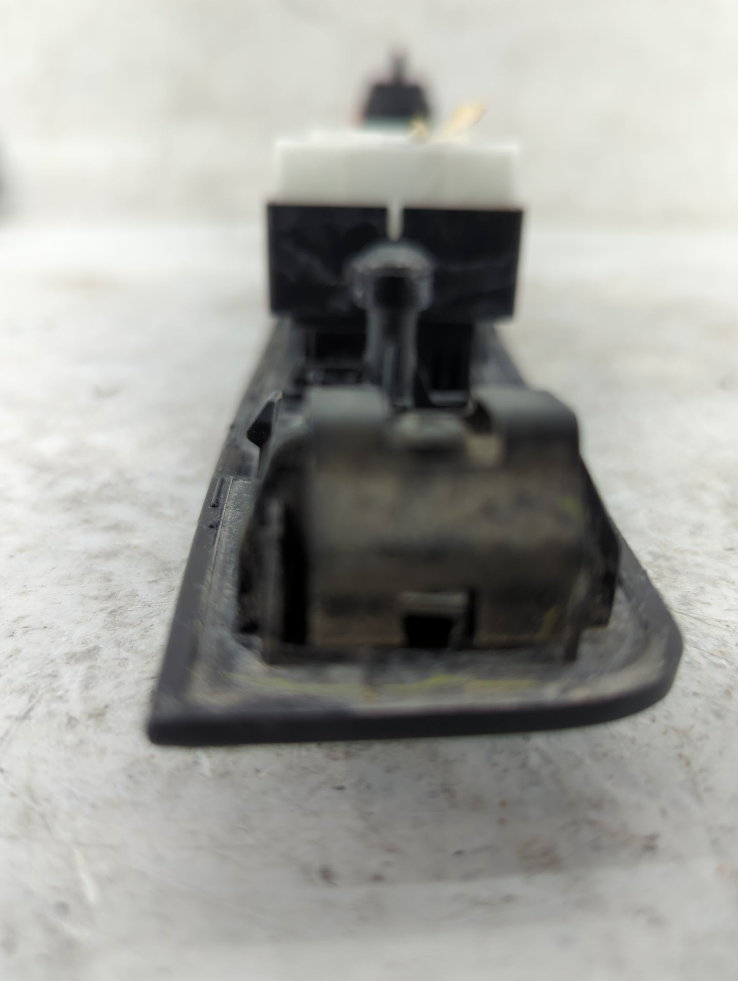 2008-2009 Nissan Sentra Master Power Window Switch Replacement Driver Side Left Fits Fits 2008 2009 OEM Used Auto Parts - Oe
