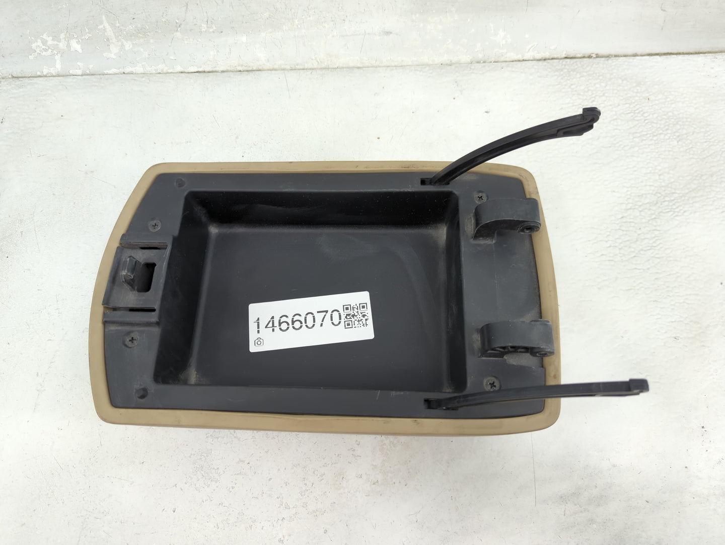 2009 Nissan Sentra Center Console Armrest Cover Lid Fits OEM Used Auto Parts - Oemusedautoparts1.com