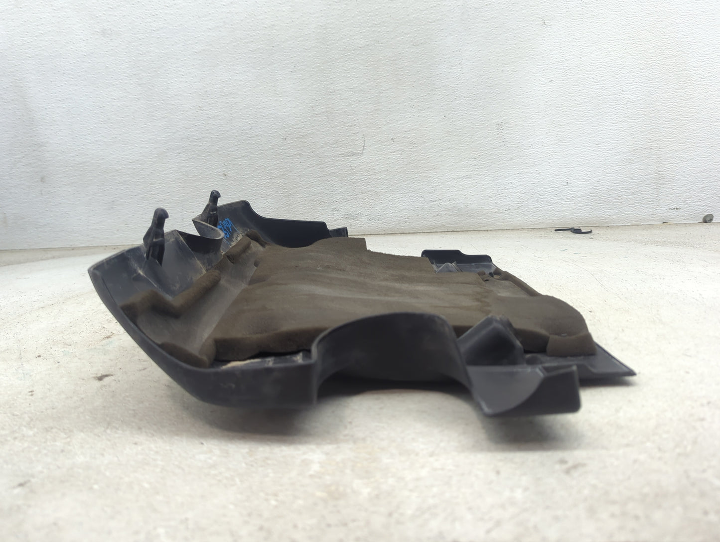 2009 Nissan Sentra Engine Cover 1479416 - Oemusedautoparts1.com