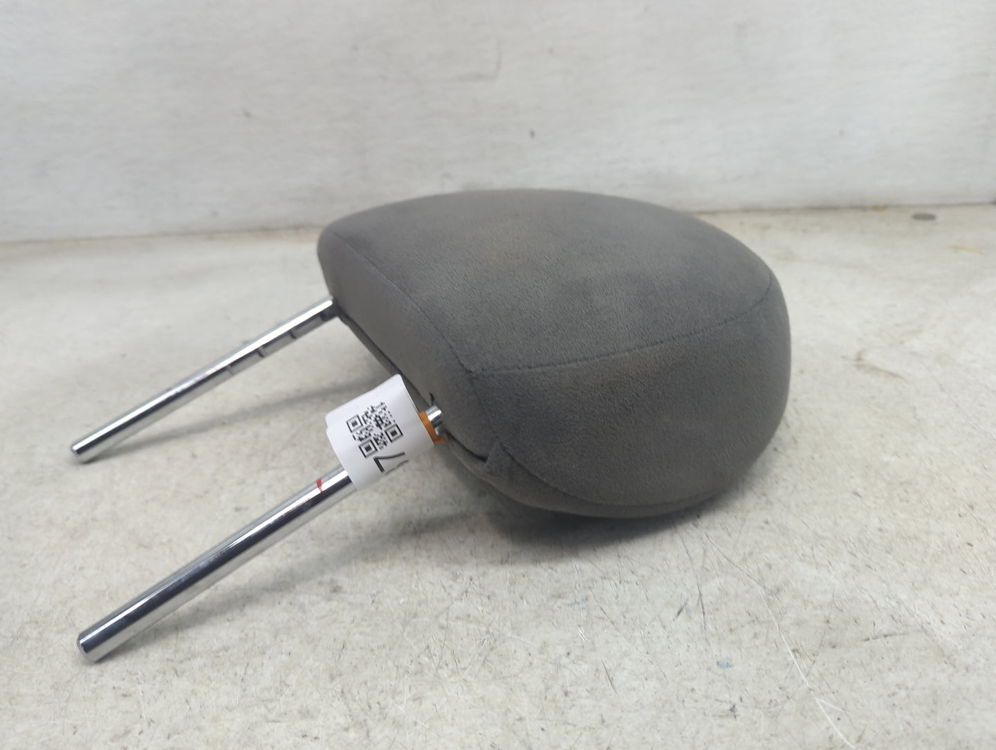 2009 Nissan Sentra Headrest Head Rest Front Driver Seat Gray - Oemusedautoparts1.com