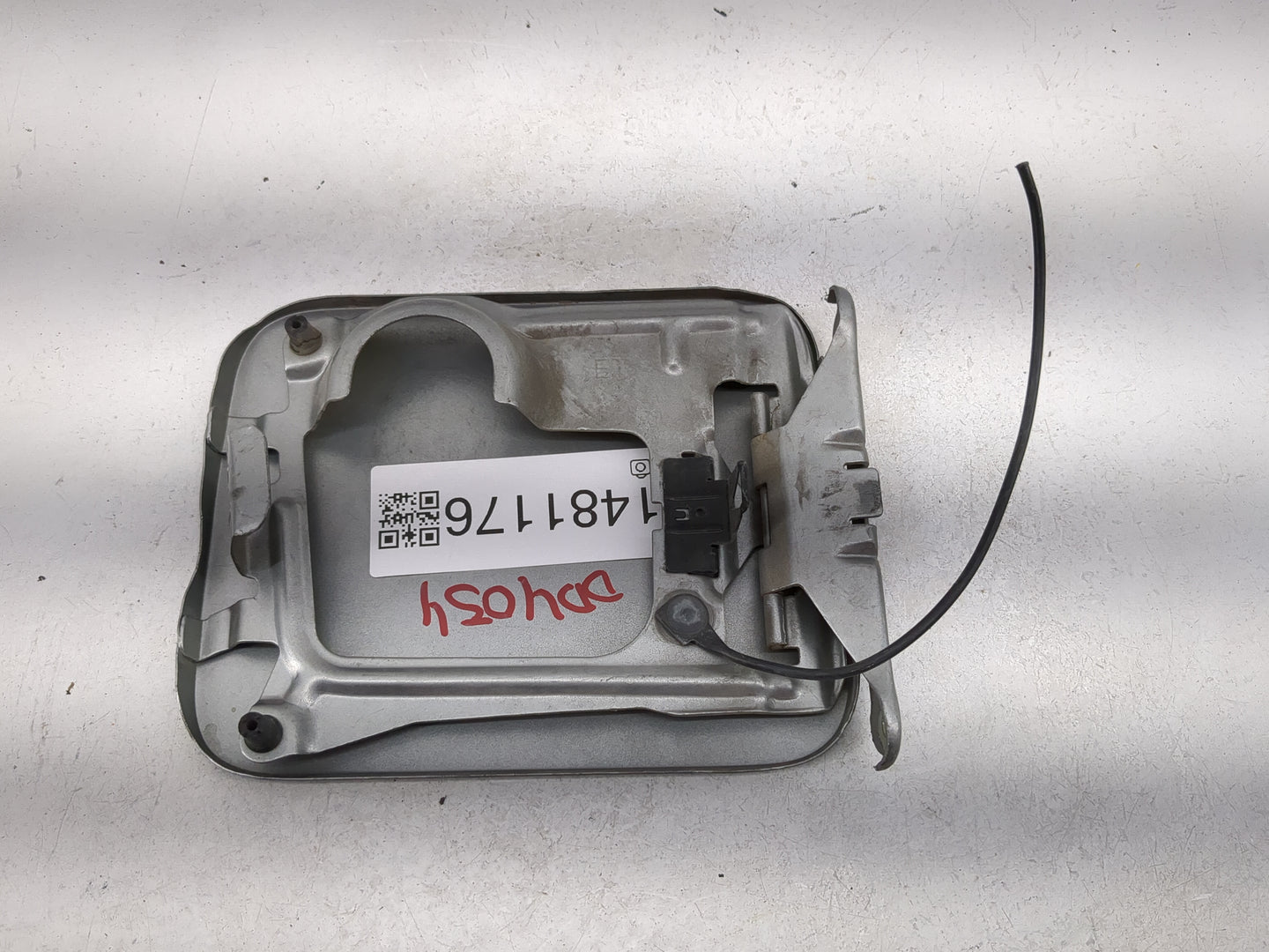 2009 Nissan Sentra Fuel Tank Door Lid Gas Tank Gray - Oemusedautoparts1.com