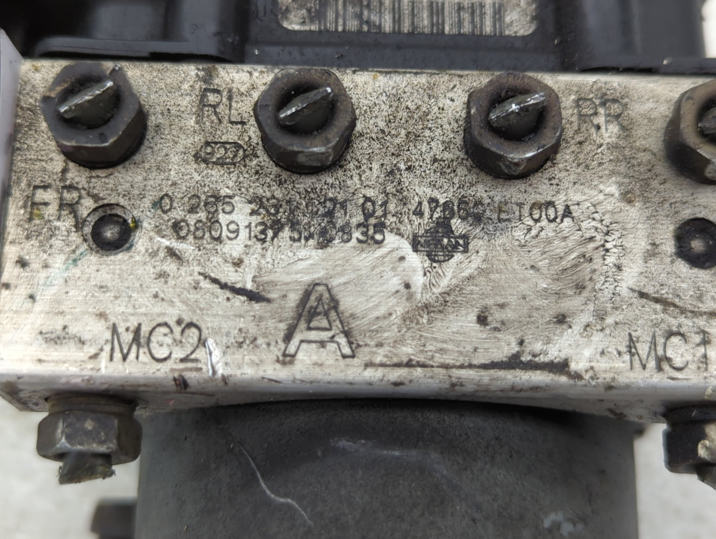 2007-2010 Nissan Sentra ABS Pump Control Module Replacement P/N:47660 ET00A Fits Fits 2007 2008 2009 2010 OEM Used Auto Part