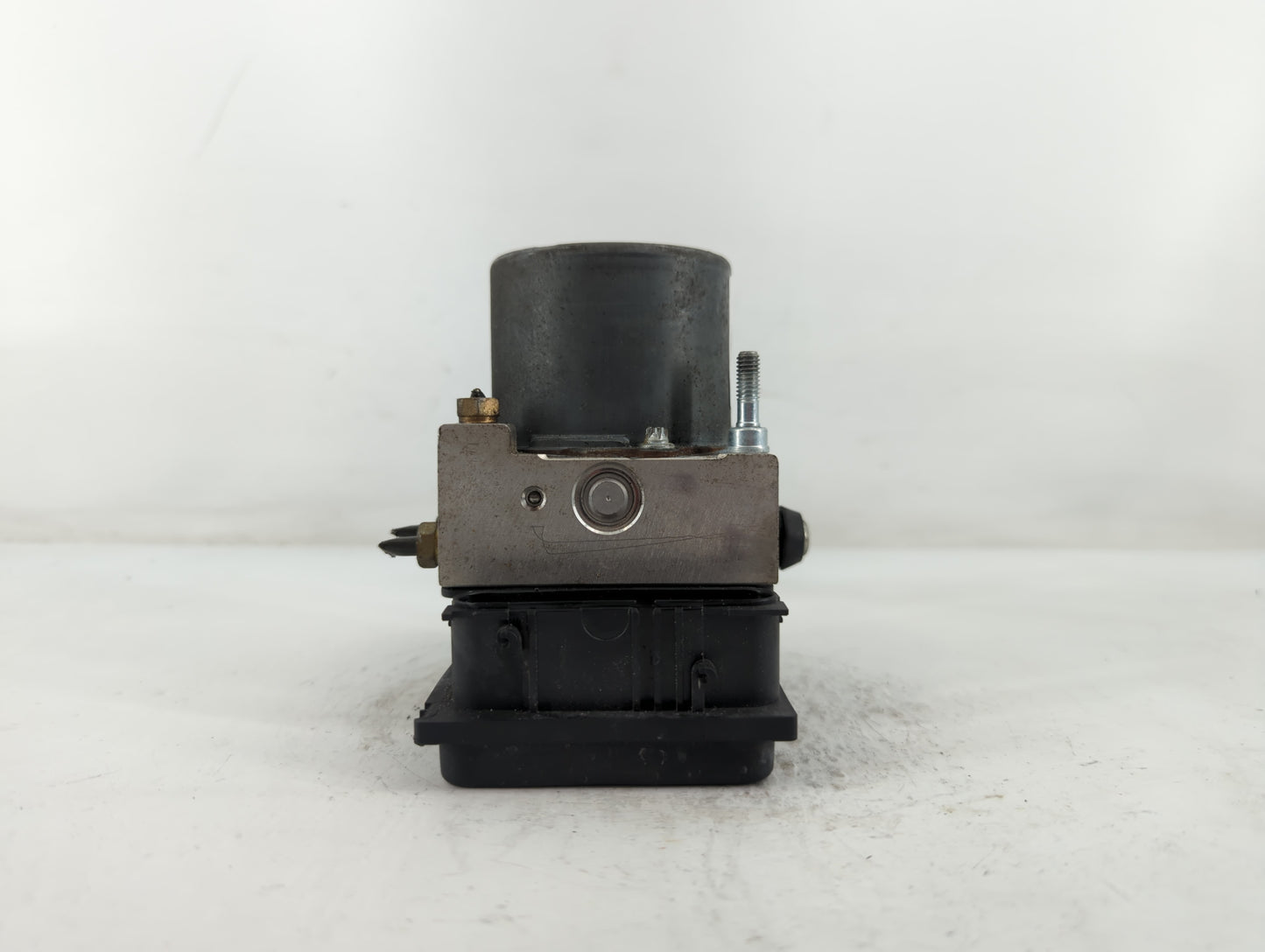 2007-2010 Nissan Sentra ABS Pump Control Module Replacement P/N:47660 ET00A Fits Fits 2007 2008 2009 2010 OEM Used Auto Part