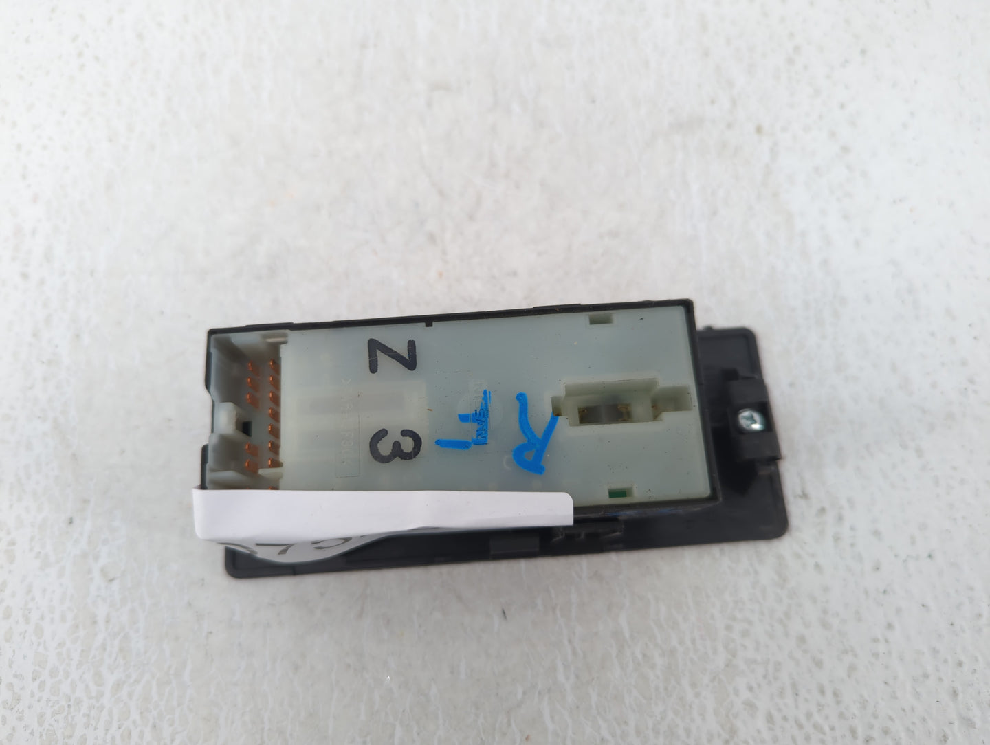 2009 Nissan Titan Master Power Window Switch Replacement Driver Side Left P/N:3040804 Fits OEM Used Auto Parts - Oemusedauto