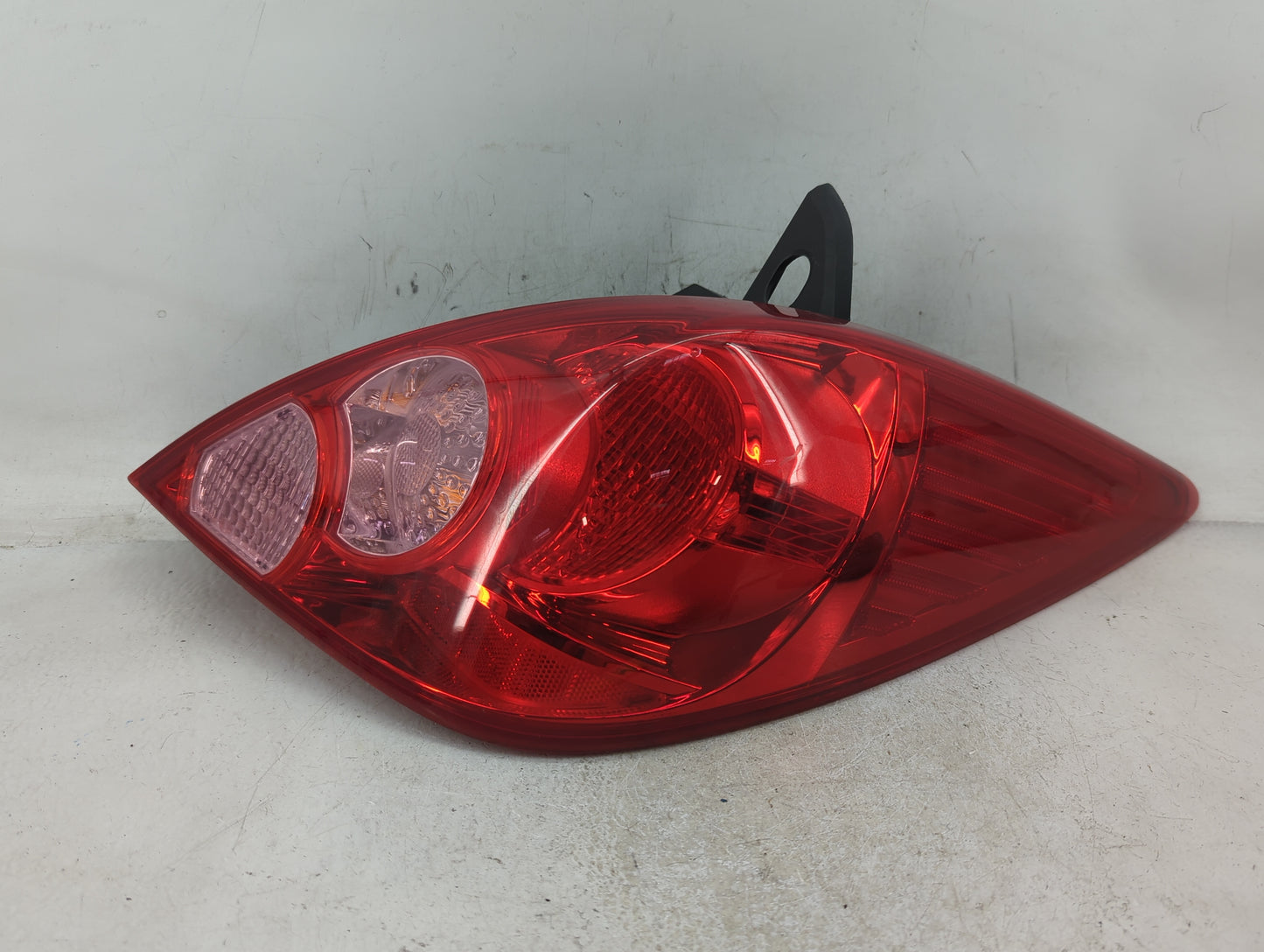 2007-2012 Nissan Versa Tail Light Assembly Passenger Right OEM Fits Fits 2007 2008 2009 2010 2011 2012 OEM Used Auto Parts -