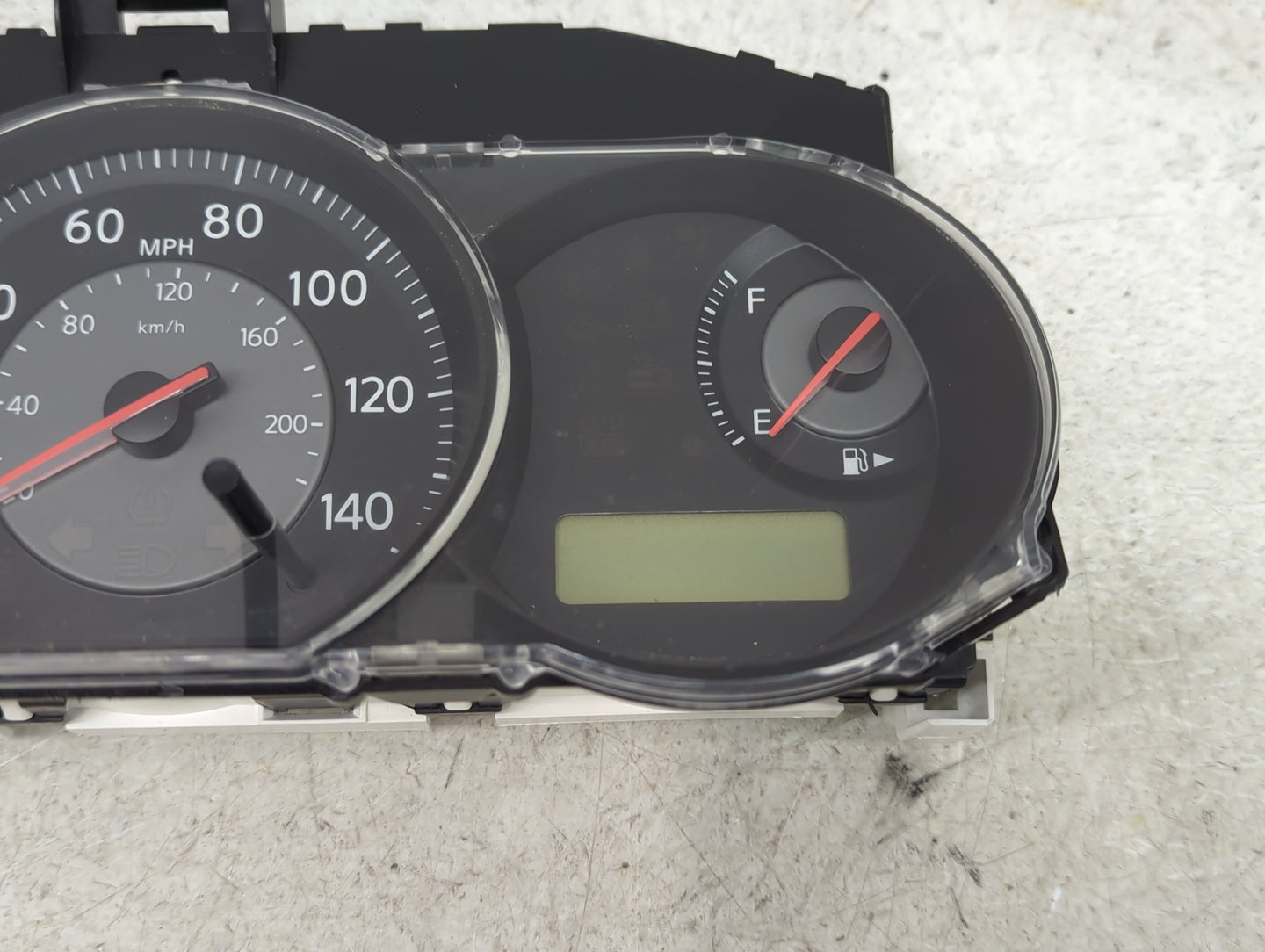 2009 Nissan Versa Instrument Cluster Speedometer Gauges P/N:24810ZW40E Miles:160K Fits OEM Used Auto Parts - Oemusedautopart