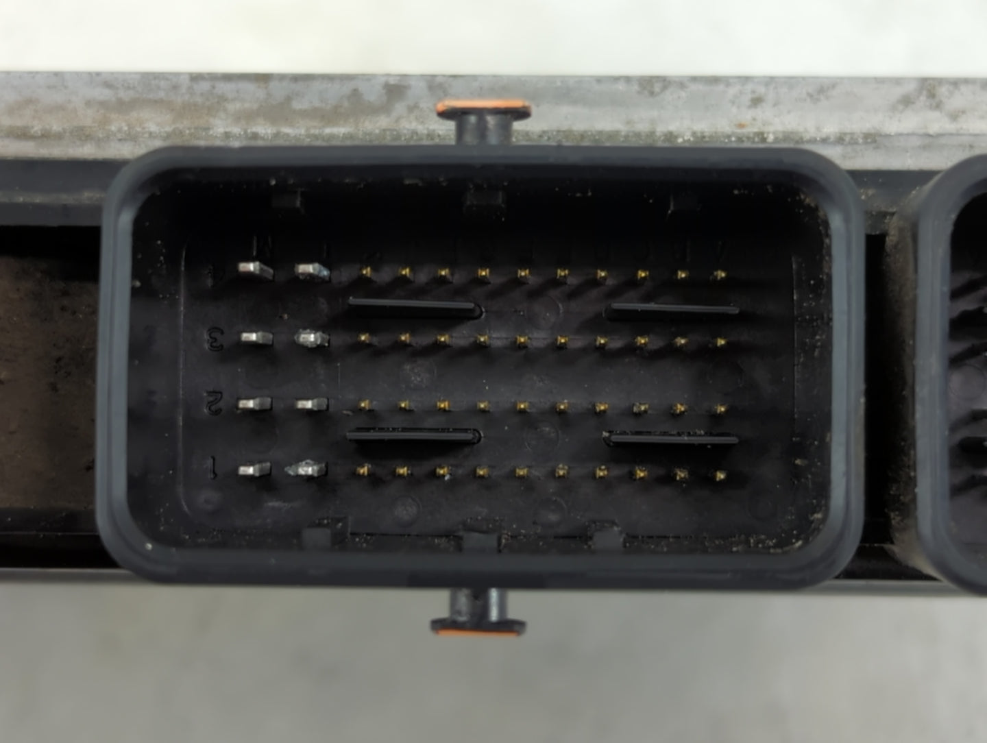 2009 Nissan Versa PCM Engine Control Computer ECU ECM PCU OEM P/N:MEC900-560 B1 Fits OEM Used Auto Parts - Oemusedautoparts1