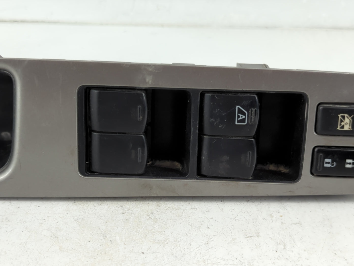 2007-2009 Nissan Versa Master Power Window Switch Replacement Driver Side Left P/N:90961 EL11A Fits Fits 2007 2008 2009 OEM 