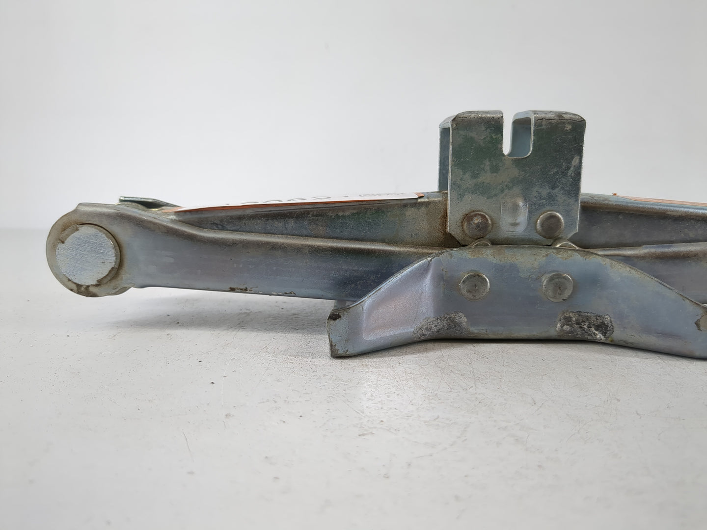 2009 Nissan Versa Spare Scissor Car Jack - Oemusedautoparts1.com