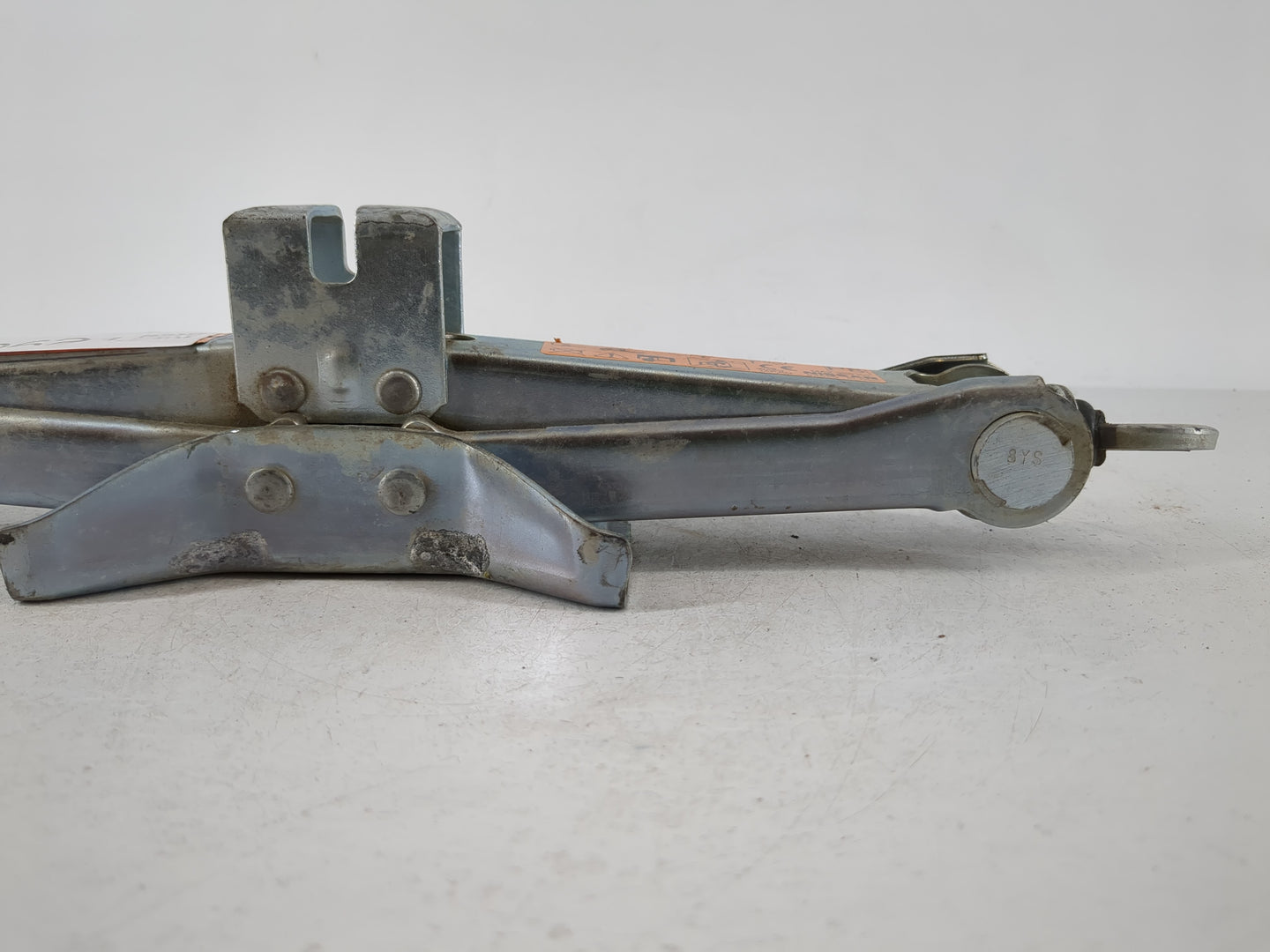 2009 Nissan Versa Spare Scissor Car Jack - Oemusedautoparts1.com