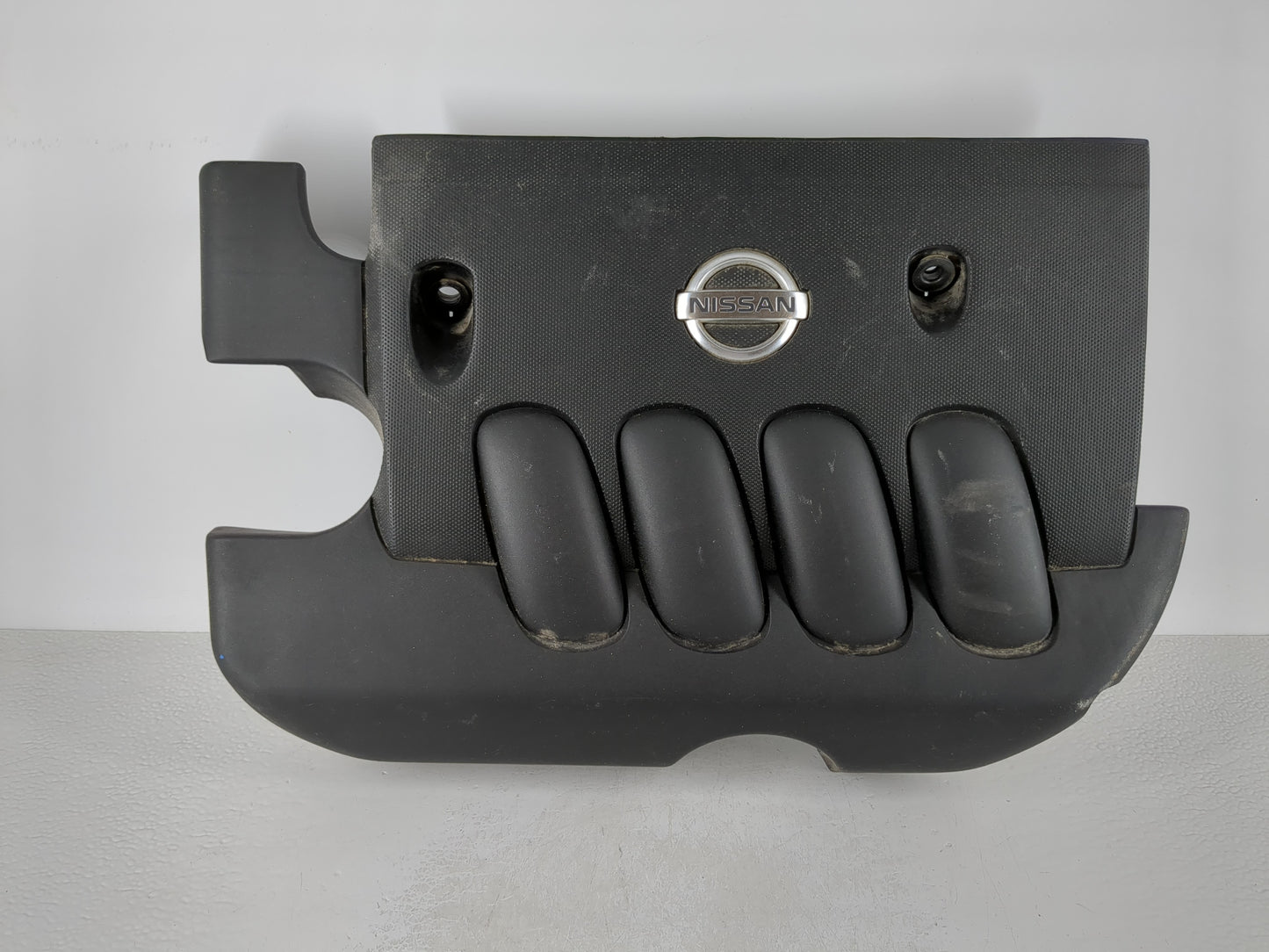 2009 Nissan Versa Engine Cover - Oemusedautoparts1.com