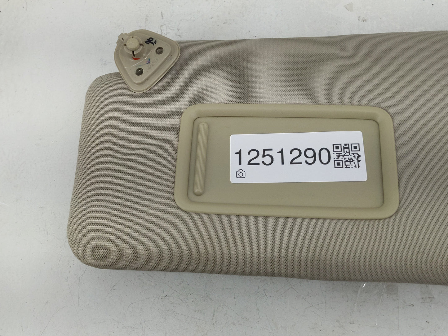 2009 Nissan Versa Sun Visor Shade Replacement Driver Left Mirror Fits OEM Used Auto Parts - Oemusedautoparts1.com