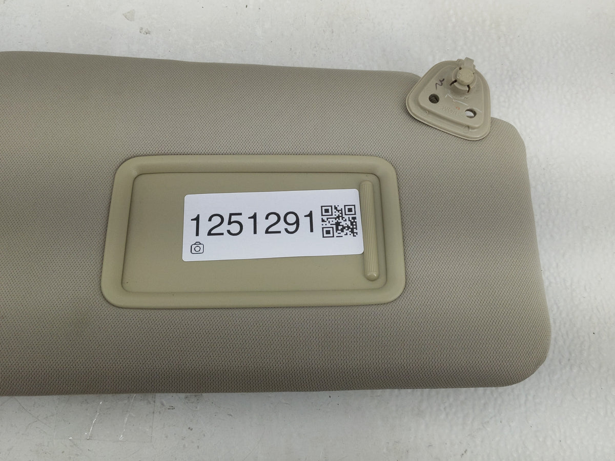 2009 Nissan Versa Sun Visor Shade Replacement Passenger Right Mirror Fits OEM Used Auto Parts - Oemusedautoparts1.com
