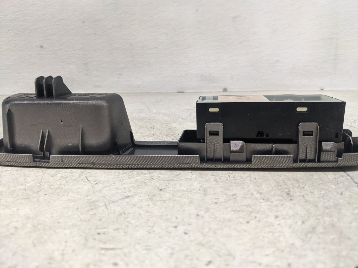 2007-2009 Nissan Versa Master Power Window Switch Replacement Driver Side Left P/N:80960 EM31A Fits Fits 2007 2008 2009 OEM 